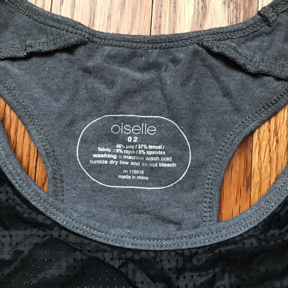 Oiselle Grey Tank - Picture 2 of 4